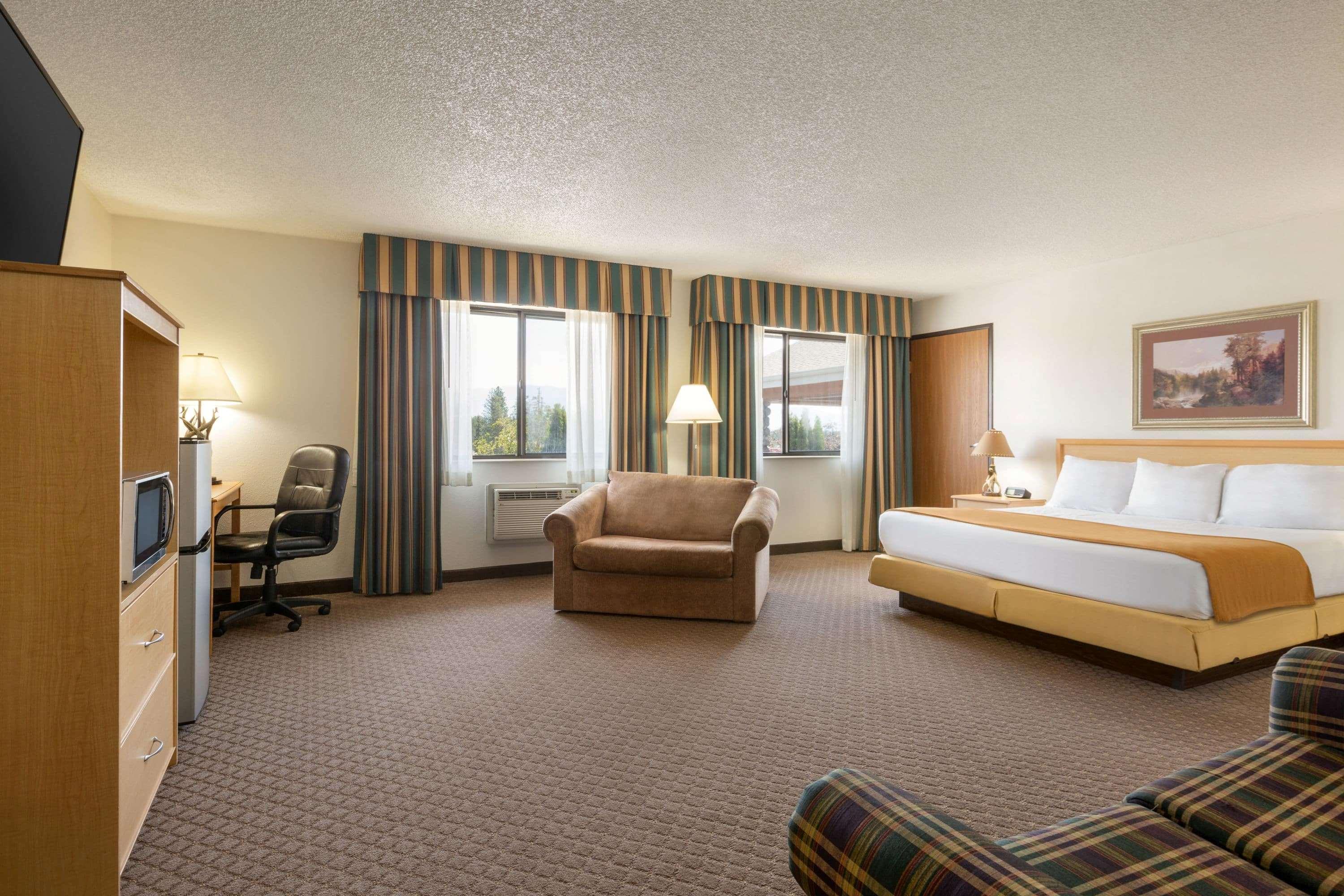 Baymont By Wyndham Whitefish Hotel Exterior photo