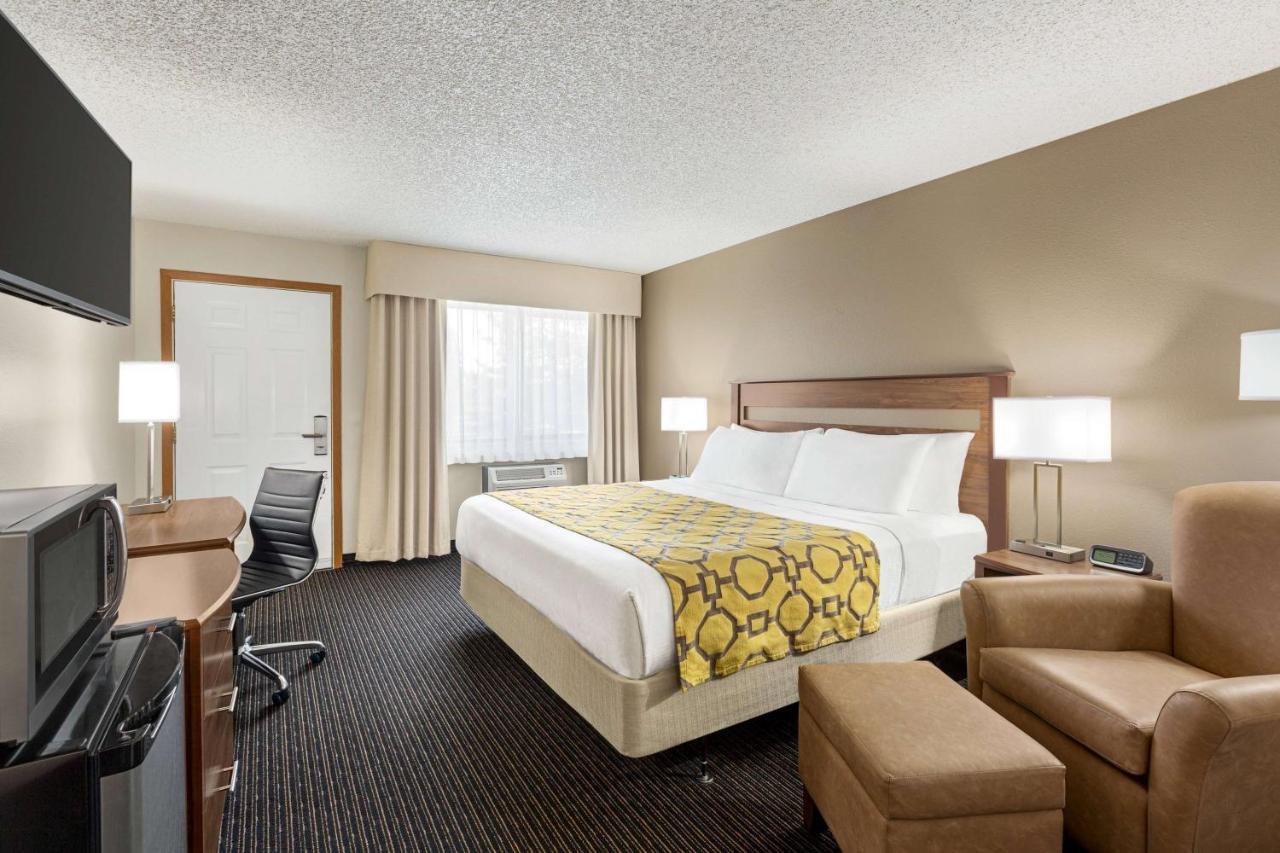 Baymont By Wyndham Whitefish Hotel Exterior photo