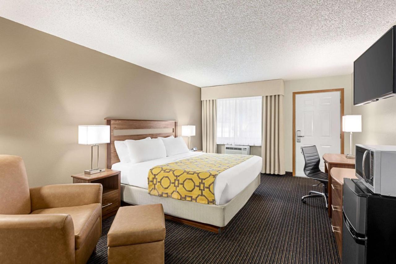 Baymont By Wyndham Whitefish Hotel Exterior photo