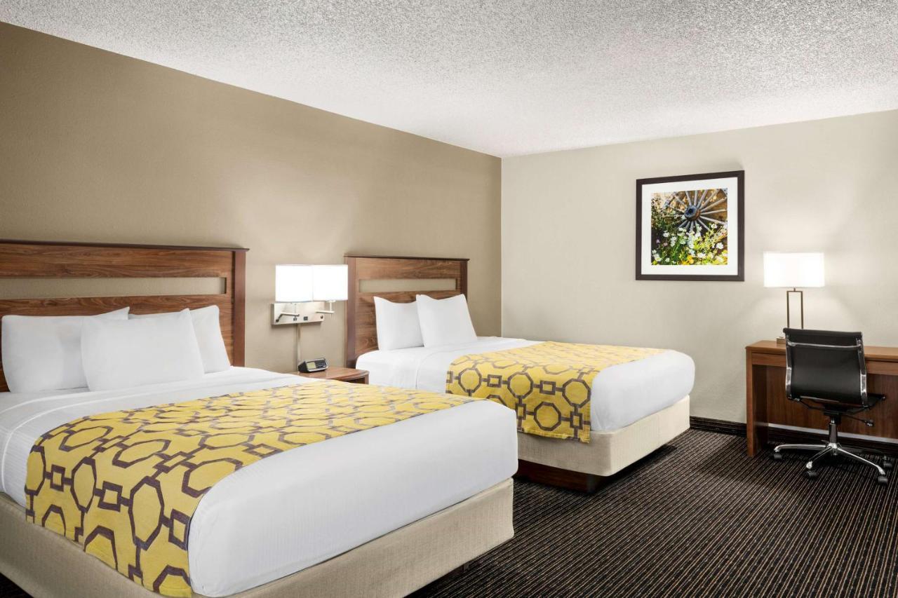 Baymont By Wyndham Whitefish Hotel Exterior photo