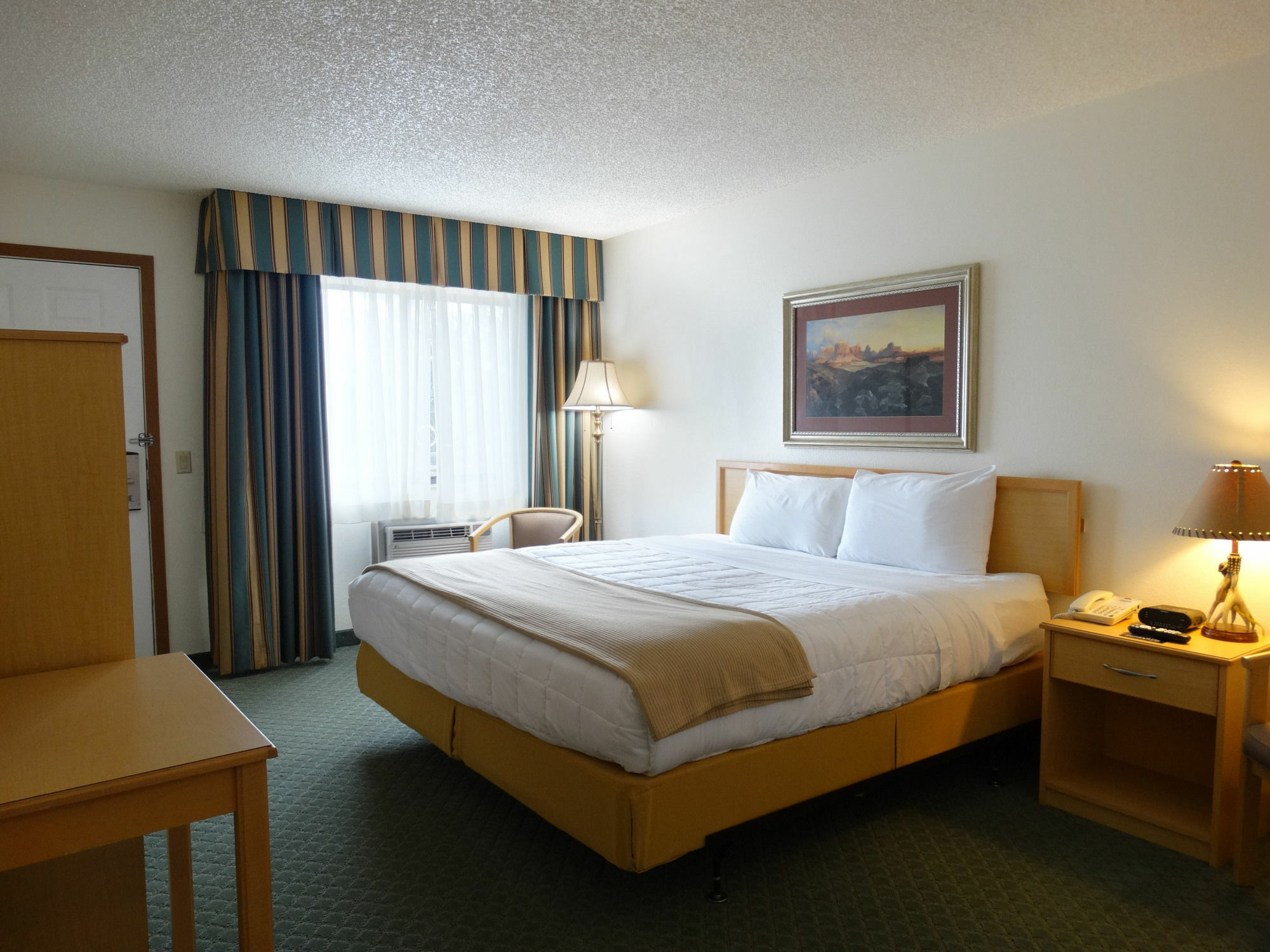 Baymont By Wyndham Whitefish Hotel Exterior photo
