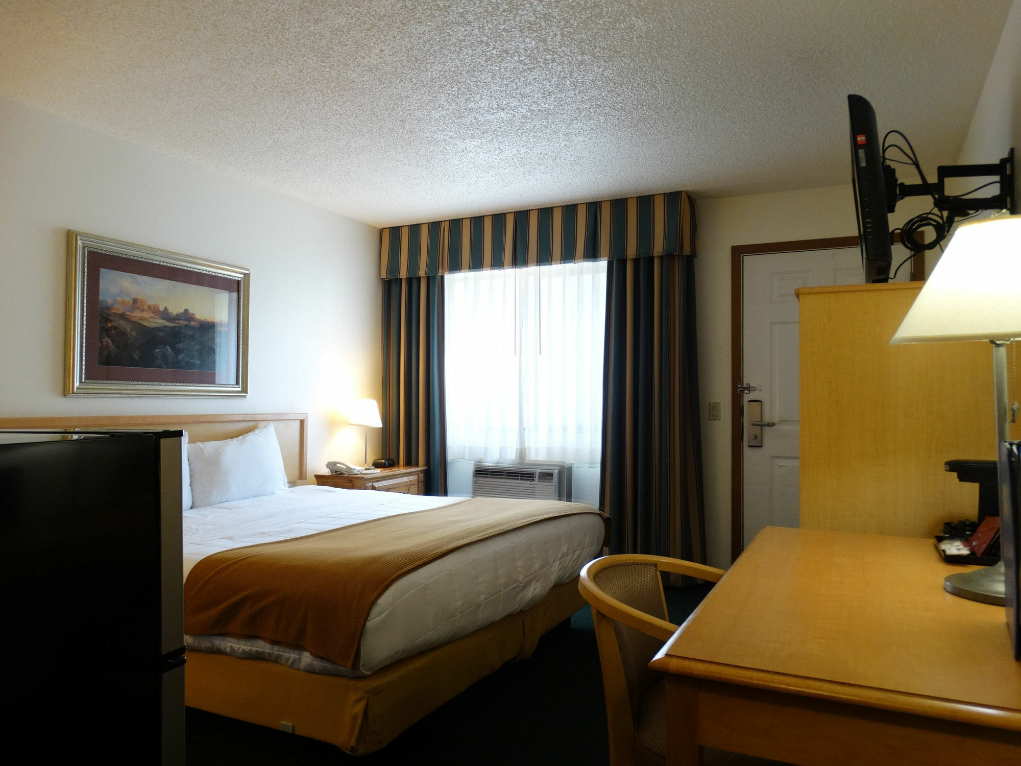 Baymont By Wyndham Whitefish Hotel Exterior photo
